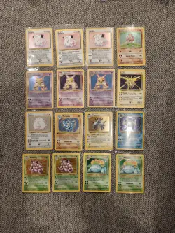 Vintage Base Set Pokemon 16 Card Lot WOTC Holo Venusaur Shadowless Alakazam - Image 1