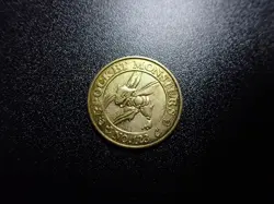 Pokemon Card Banpresto Promo Metal Gold Coin Scyther #6361 PLAY - Image 1