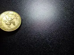 Pokemon Card Banpresto Promo Metal Gold Coin Scyther #6361 PLAY - Image 5
