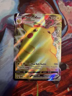 Pokemon TCG - Pikachu VMAX 044/185 Ultra Rare Vivid Voltage - NM - Image 1