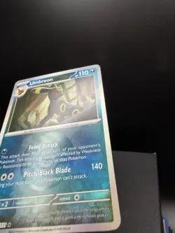 Pokemon TCG SV Prismatic Evolutions Umbreon 059/131 Pokeball NM - Image 2