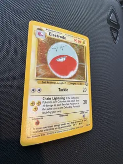 Pokemon Electrode Jungle Vintage 2/64 Holo Rare Unlimited English MP/LP - Image 3