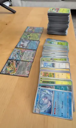415 Pokemon Bulk. 300 Common & Uncom. 110 Holos & Reverse Holos + 5 DOUBLE RARE - Image 3