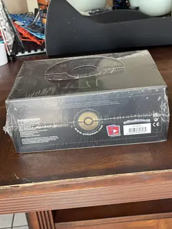 POKEMON SWORD & SHIELD ELITE TRAINER BOX PLUS ZACIAN - Image 4