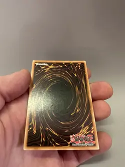 Yu-Gi-Oh! TCG Dark Magician SDY-006 Unlimited Ultra Rare - Image 4