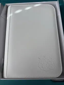 MauMau Cards 4-Pocket Side-Loading Binder White Standard 160 Card Capacity - Image 3