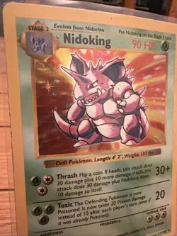 Nidoking 011/102 Base Set Holo *DAMAGED* Pokemon Card - Image 2
