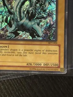 Yugioh TCG Blue Eyes White Dragon Ultra Rare BPT-009 - Image 4