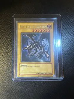 Yugioh TCG Red Eyes B Dragon Ultra Rare SDJ-001 - Image 1