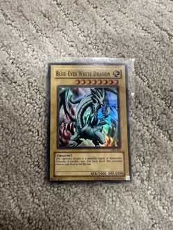 Yu-Gi-Oh! TCG Dragon Lot - 4 Cards: Blue-Eyes, Red-Eyes, B. Skull Dragon - Image 2