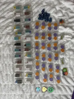 HUGE Lot Of Pokemon Play 26x Dice And 25xCoins - Image 1