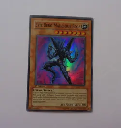 Evil Hero Malicious Edge DP06-EN006 (Super Rare, 1st Edition, Excellent / VLP) - Image 1