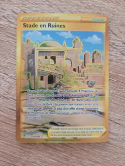 Carte Pokemon Stade En Ruines Gold 215/196 - Origine Perdue EB11 - Neuve FR - Image 1