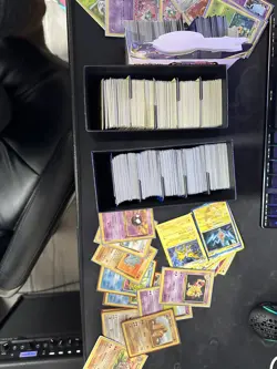 200 pokemon cards bulk plus 30 holo, reverse, vintage in each lot - Image 3