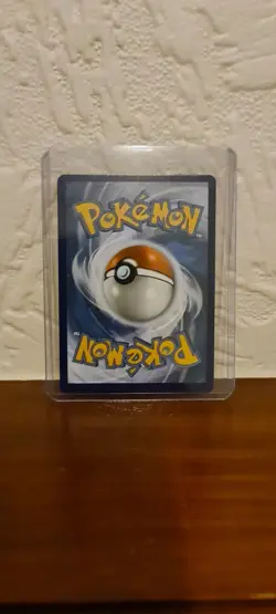 Pokemon TCG Pikachu VMAX Vivid Voltage 044/185 Regular Ultra Rare - Image 2