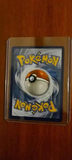 Pokemon TCG Pikachu VMAX Vivid Voltage 044/185 Regular Ultra Rare - Image 4