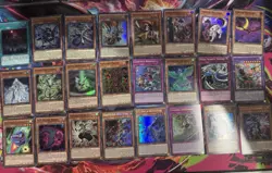 Yu-Gi-Oh! Lot 99 Cards (38 Holo) - Image 1