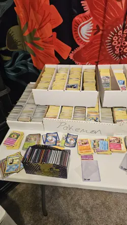 Pokemon TCG 100 Cards Pack BULK with HOLO and Reverse HOLO 731329511228 - Image 1