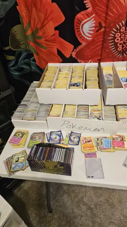 Pokemon TCG 100 Cards Pack BULK with HOLO and Reverse HOLO 731329511228 - Image 2