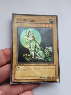 Yu-Gi-Oh! TCG Silver Fang Legend of Blue Eyes White Dragon LOB-010 1st Ed NM - Image 1