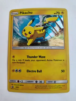 2017 Pokemon TCG Sun & Moon Promo Pikachu HOLO SM81 - NM - Image 1