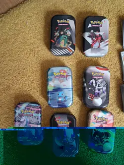 Pokemon TCG Bundle - 800 Cards incl 60 Holo / Reverse Holo and 7 tins. - Image 5