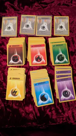 WotC POKEMON BASE SET 1 LOT - 500+ Cards 1999 Pikachu, Charmander, Squirtle etc - Image 2
