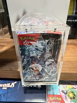 Pokemon TCG Scarlet & Violet Paradox Rift Booster Box 36 Packs - With Acrylic - Image 4