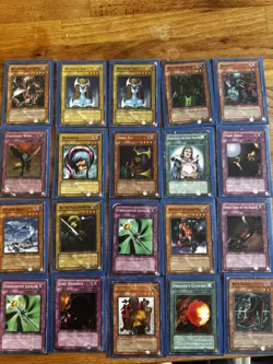Yu-Gi-Oh Random Card Lot - Image 3