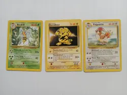 Pokemon TCG Base Set: Set of 7 Rare, 20 Uncommon, 35 Commons, 62 cards total - Image 1