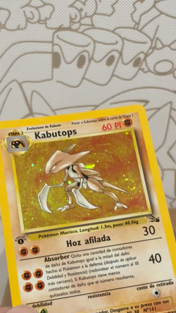 Pokemon TCG -- SPANISH -- Kabutops 9/62 Fossil - 1st Edition - Holo with SWIRL! - Image 2