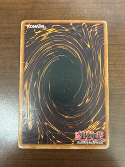 Yugioh Blue-Eyes White Dragon SKE-001 Super Rare 1st Edition Vintage read discri - Image 2