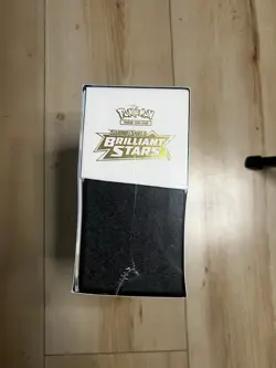 Pokemon TCG Sword & Shield Brilliant Stars Elite Trainer Box - 8 Packs (85012) 820650850127 - Image 4