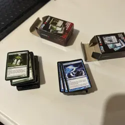 Worlds Smallest Magic the Gathering Card Deck Jace vs. Vraska - Image 4