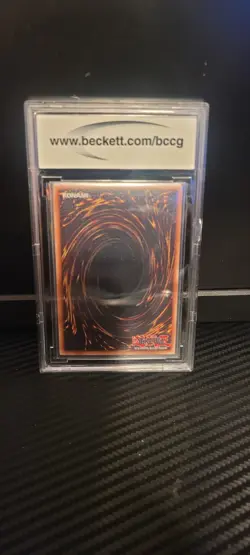 2010 Yugioh Red Eyes Black Dragon LC01-EN006 Limited Edition BCCG 10 Mint Better - Image 2