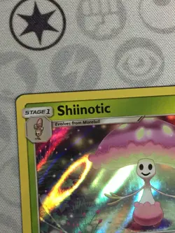 D406 POKEMON TCG SUN & MOON SHIINOTIC #17 HOLO LP RARE - Image 3