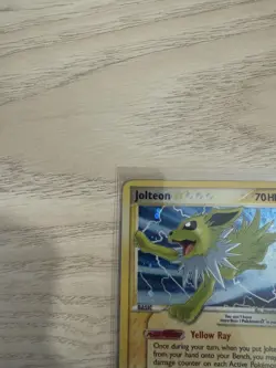 2007 Pokemon Gold Star EX Power Keepers #101 Jolteon w/ Holo Swirl - Image 3