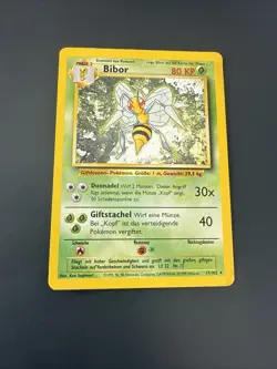 Pokemon TCG Beedrill Base Set 17/102 Regular Unlimited Rare - Image 1