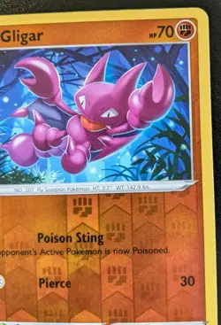 Gligar 140/264 Reverse Holo Common Sword & Shield: Fusion Strike Pokemon TCG - Image 3