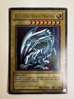 Yu-Gi-Oh! Blue-Eyes White Dragon SDK-001 Ultra Rare Moderately Played MP - Image 1
