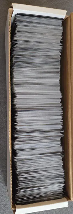 Mtg Around 1000 Commons And Uncommons Many Sets - Image 1