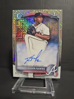 2025 Bowman - Chrome Autographs Didier Fuentes #CPA-DFU HTA 052/150 1st Bowman - Image 1