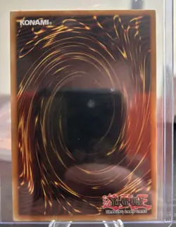 Yu-Gi-Oh! Sorcerer of Dark Magic DPYG-EN010 Yugi 1st Edition Super Rare - Image 2