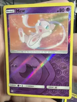 2019 Pokemon Mew 32/68 Hidden Fates Reverse Holo Near Mint NM - Image 1