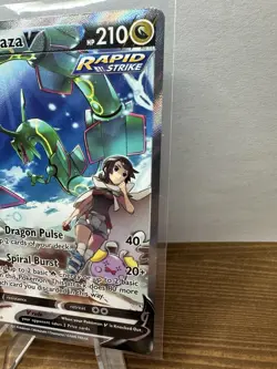 Pokemon TCG Rayquaza v Evolving Skies Card 194/203 Near Mint - Image 2