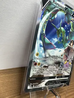 Pokemon TCG Rayquaza v Evolving Skies Card 194/203 Near Mint - Image 4