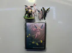 Umbreon & Espeon - Prismatic Evolutions Figure Collection Sleeves, Figure, & Pin - Image 1