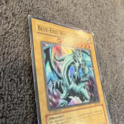 Yu-Gi-Oh! - Damaged /HP - Blue-Eyes White Dragon SKE-001 - 1st Edition - Image 3