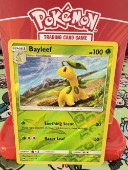 Pokemon Bayleef 7/214 Lost Thunder Reverse Holo LP - Image 1
