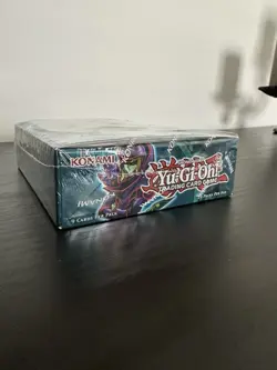 YUGIOH legend of blue eyes white dragon 25th anniversary Booster Box - Image 4